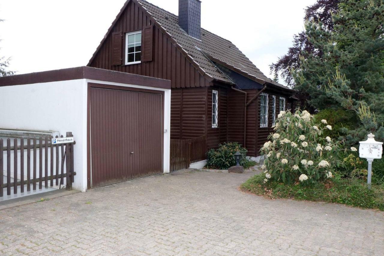 Hexenhaus Villa Neheim-Husten Exteriör bild
